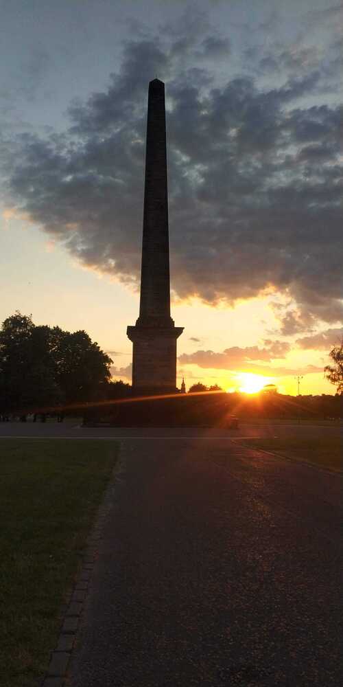 Photo of a monument in Glasgow, Scotland